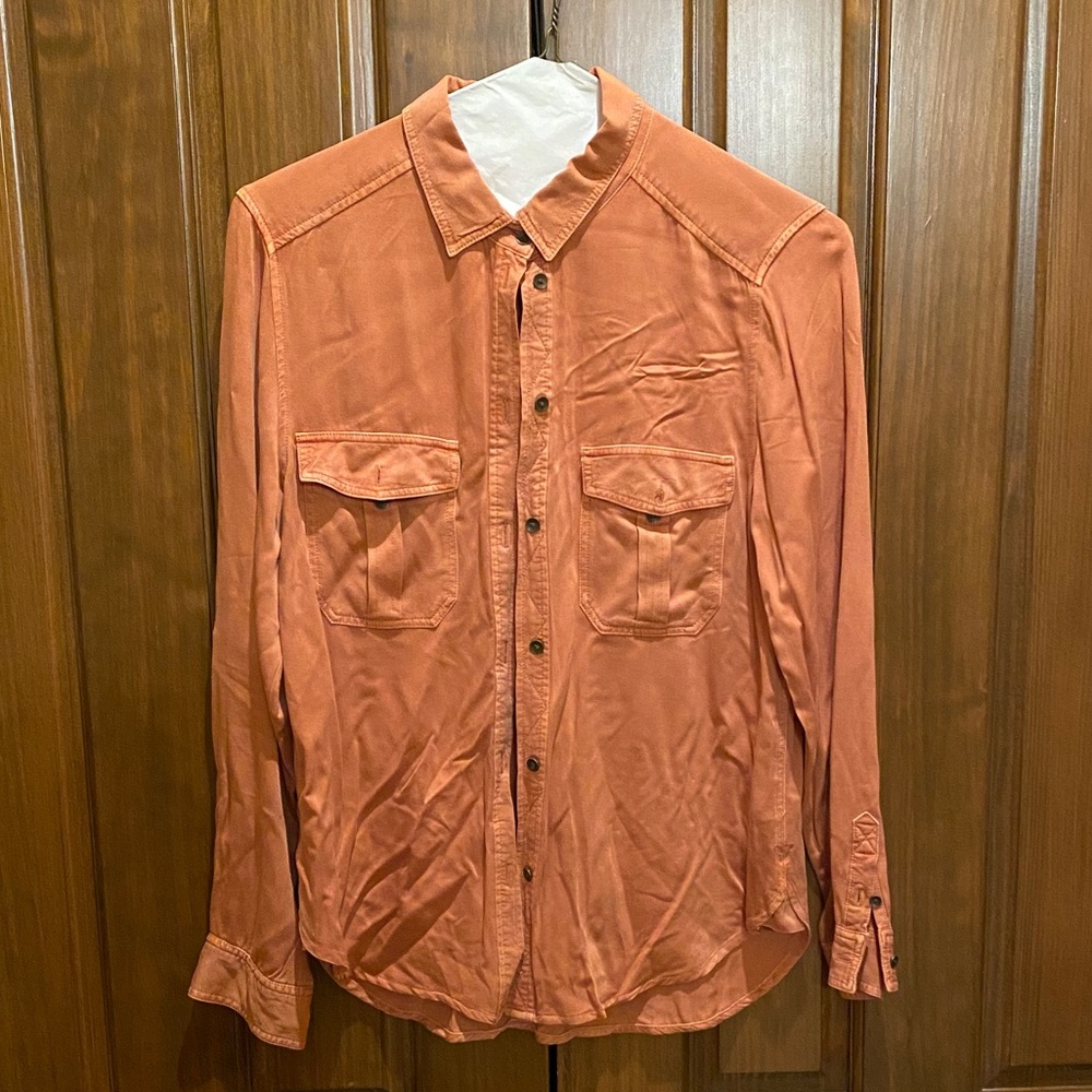 American eagle button up